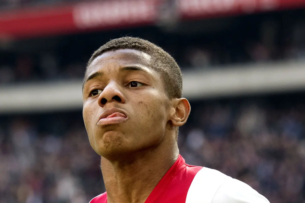 Pemain Ajax Buka Peluang Pindah ke MU atau Arsenal
