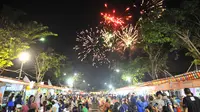 Pasar Malam Tjap Toendjoengan Surabaya bakal dibuka hingga 4 Juni 2017. (Liputan6.com/Dian Kurniawan)
