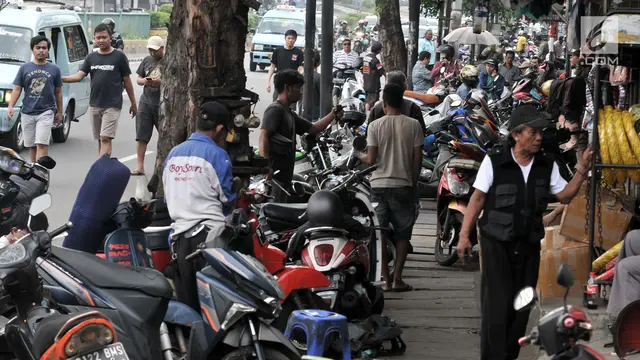 Jelang Lebaran, Bengkel Motor Kebanjiran Pelanggan