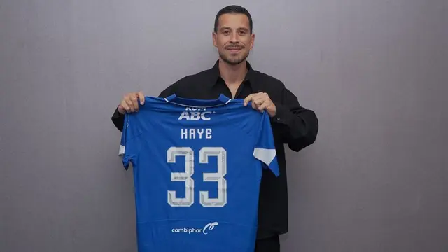 Gelandang Persib Bandung, Thom Haye.