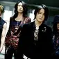 Glay hendak merilis single ke-50 bertajuk Bleeze yang menandai usia karier mereka yang ke-20.