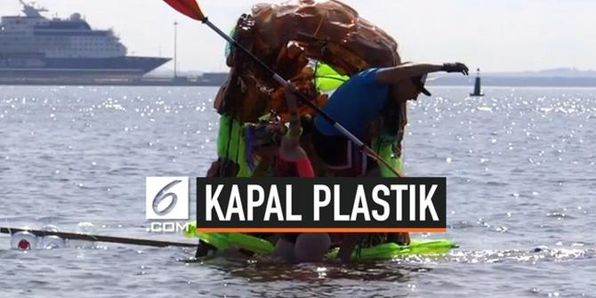 VIDEO: Kapal Terbuat dari Botol Plastik Berlayar di Rusia