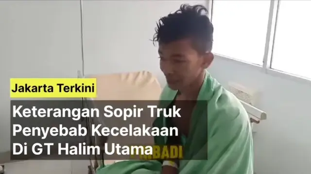 MI (18), sopir truk penyebab kecelakaan beruntun di exit Gerbang Tol (GT) Halim Utama, Jakarta Timur, Rabu pagi (27/3/2024). (Merdeka.com/Bachtiarudin Alam)