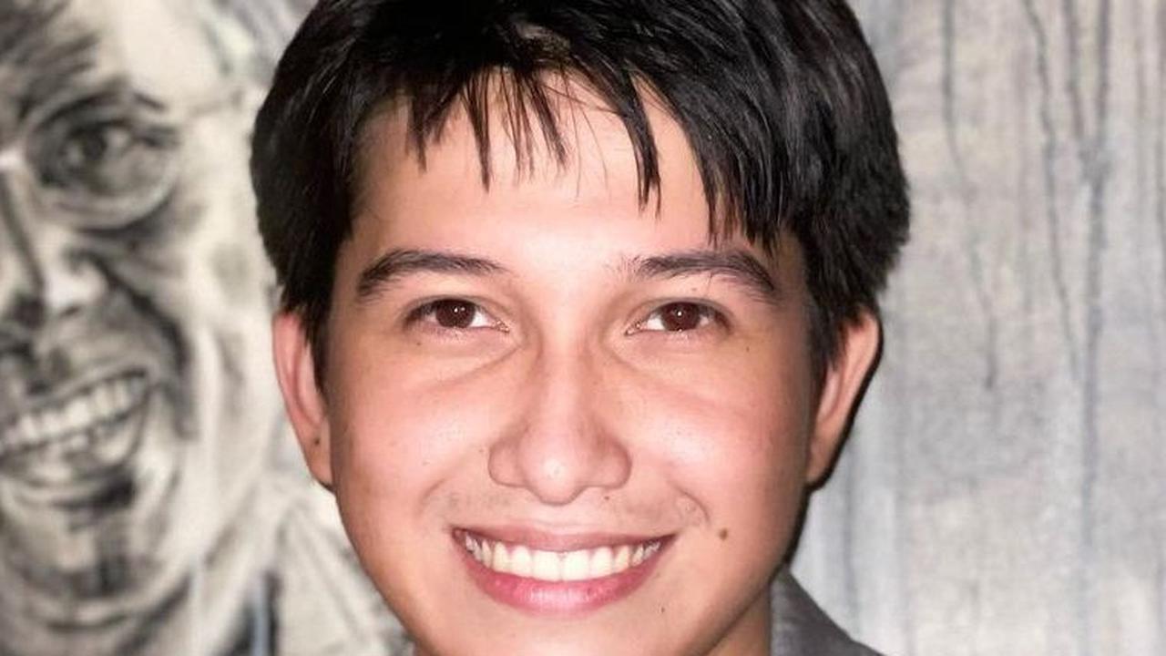 Intip Perjalanan Karier Sidik Eduard, Aktor FTV yang Kini Jualan Bakso Cilok Kuah