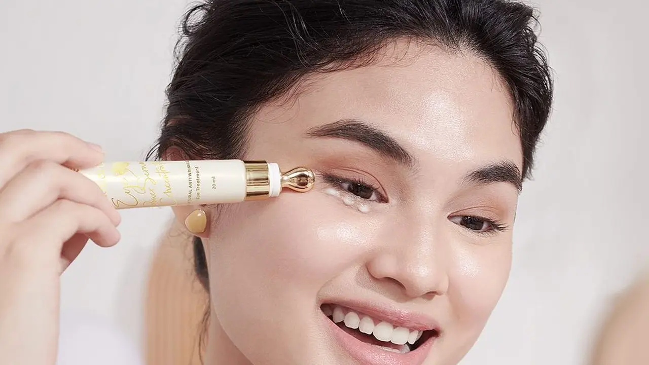 Review: Atasi Mata Panda hingga Kerutan dengan Eye Serum Lokal Berbahan Dasar Marigold