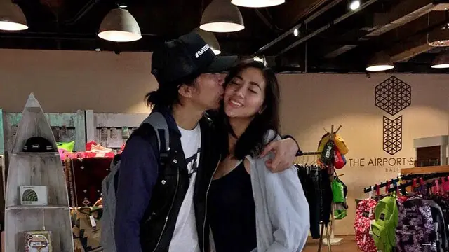 [Bintang] Bimbim Slank dan Reny Setiawati