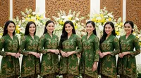 7 Model Tunik Batik Seragam untuk Acara Komunitas Perempuan, Tampilan Serasi dan Anggun