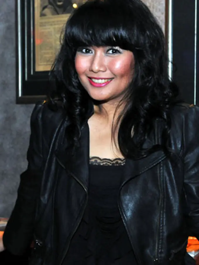 [Bintang] Dea Mirella