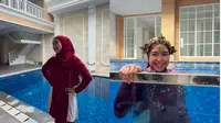 6 Potret Kolam Renang di Rumah Baru Ria Ricis, Dalamnya 5 Meter