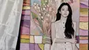 Melihat kesuksesan gelarn di Paris, London, Shnaghai, Chengdu, New York, Doha, Tokyo, dan Riyadh, Christian Dior menggelar pamerannya di Seoul, tepatnya pada Dongdaemun Design Plaza sejak 19 April hingga 13 Juli 2025.