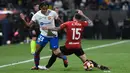 Barcelona pecah telur gol di menit ke-59. Manfaatkan umpan Ilkay Gundogan, Robert Lewandowski mengubah skor jadi 1-0 usai tembakannya melaju mulus ke gawang. (AP Photo)