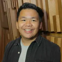 Hingga kini, Kiki juga masih belum mengetahui kelanjutannya CJR setelah ditinggal oleh Iqbaal. Menunggu kepastiannya dari manajemen. Dan menjadi pertimbangan apakah Bastian kembali bergabung. (Andy Masela/Bintang.com)