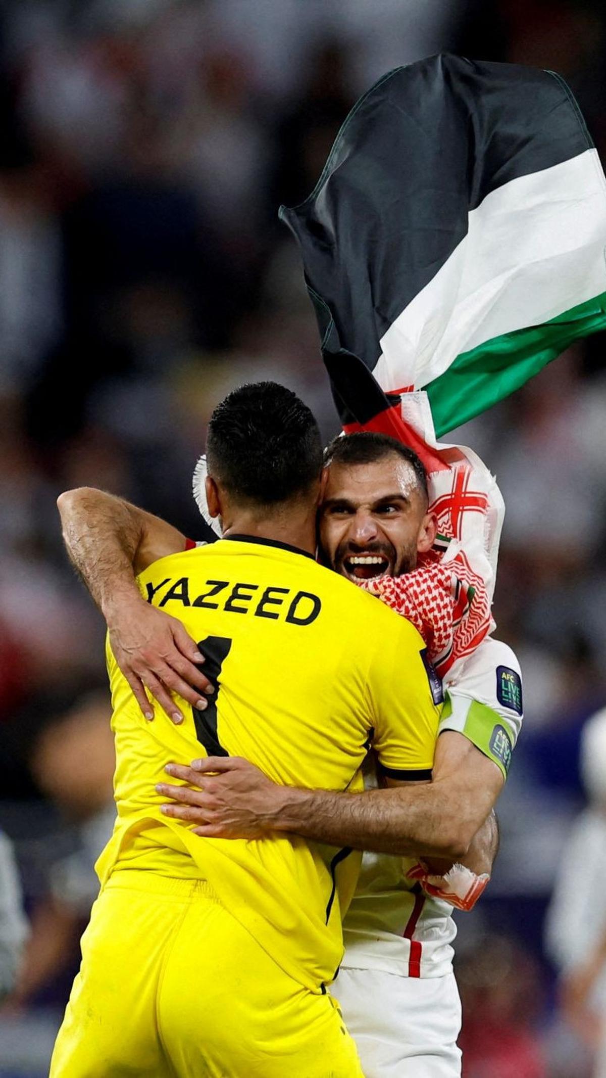 Kemenangan ini telah mengantar Yordania sebagai tim pertama yang lolos ke final Piala Asia 2023. Foto:&nbsp;REUTERS/Thaier Al-Sudani