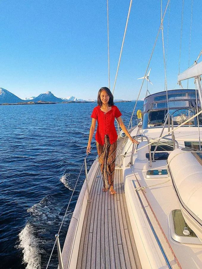 Ika Permatasari-Olsen, Perempuan Surabaya yang Hidup di Kapal dan Bersihkan Sampah di Pantai Norwegia