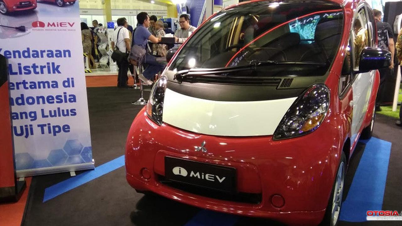 Ilustrasi Mitsubishi MiEV (Otosia.com/Nazar Ray)