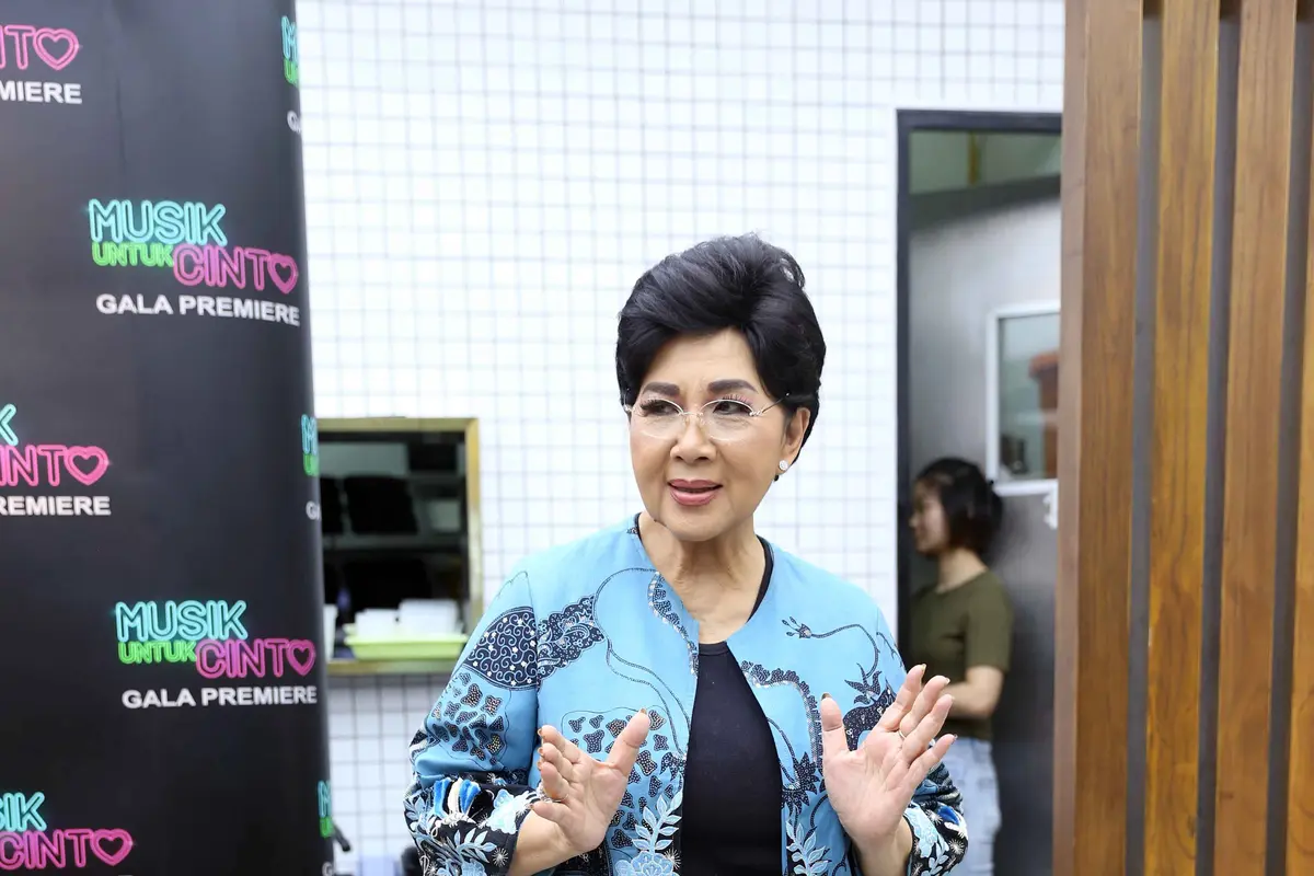 [Bintang] Titiek Puspa