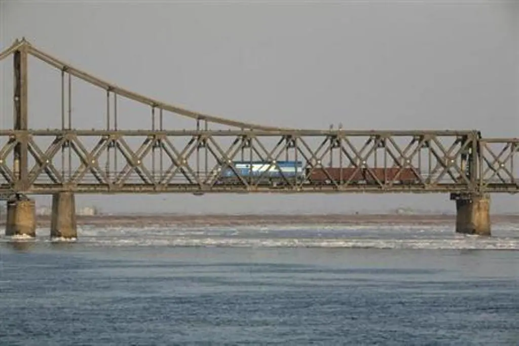 Jembatan Persahabatan Sino-Korea (Reuters)
