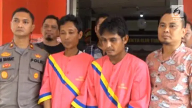 Dua pria di Palembang ditangkap aparat Polsek Ilir Timur Satu Palembang sesaat setelah membeli satu sabu-sabu untuk pesta sabu bersama.