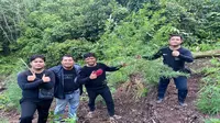 Ladang ganja seluas 1 hektar denga 500 batang tanaman ditemukan Satuan Narkoba Polres Empat Lawang di Desa Batu Jungul, Kecamatan Muara Pinang, Kabupaten Empat Lawang.(Polres Muara Enim)