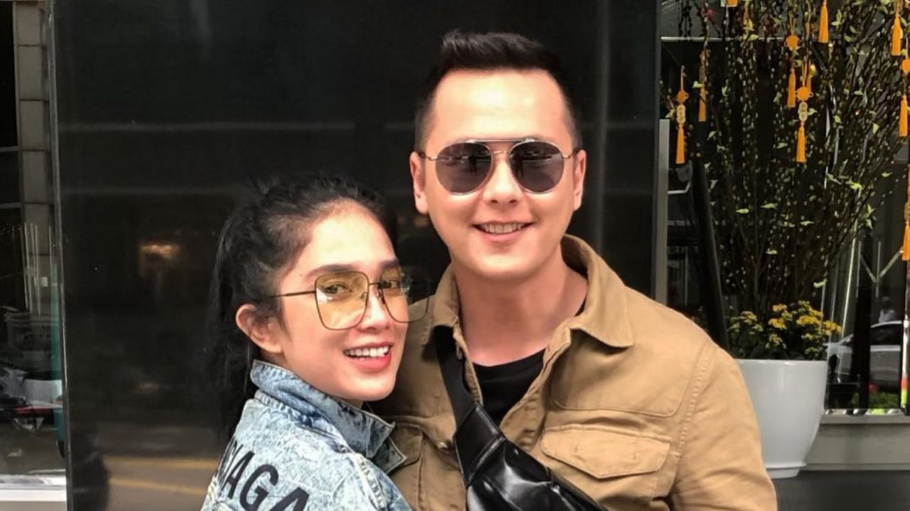 [Fimela] Ussy Sulistiawaty dan Andhika Pratama