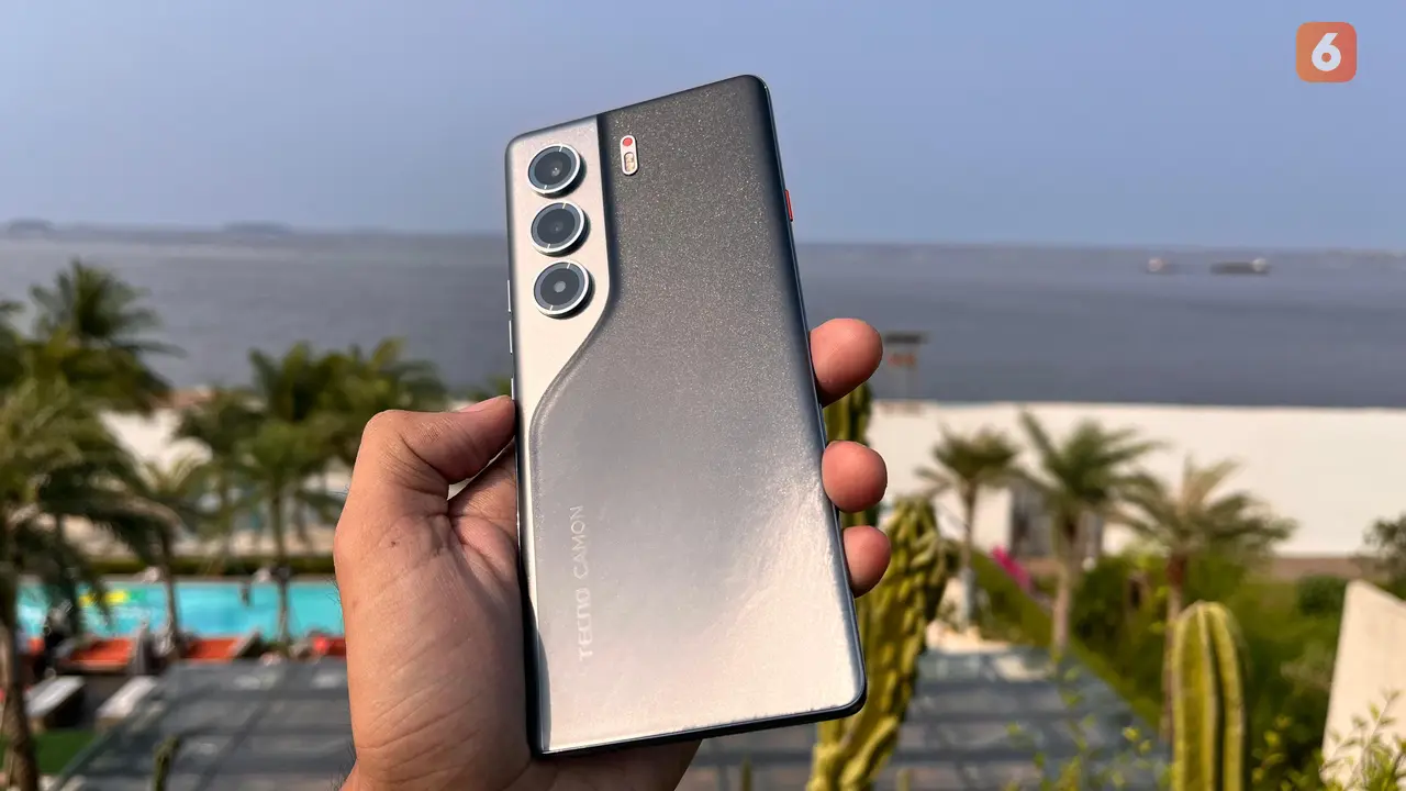 Tecno Camon 40 Pro 5G. Liputan6.com/Reanthonio Oktovier Sinanu