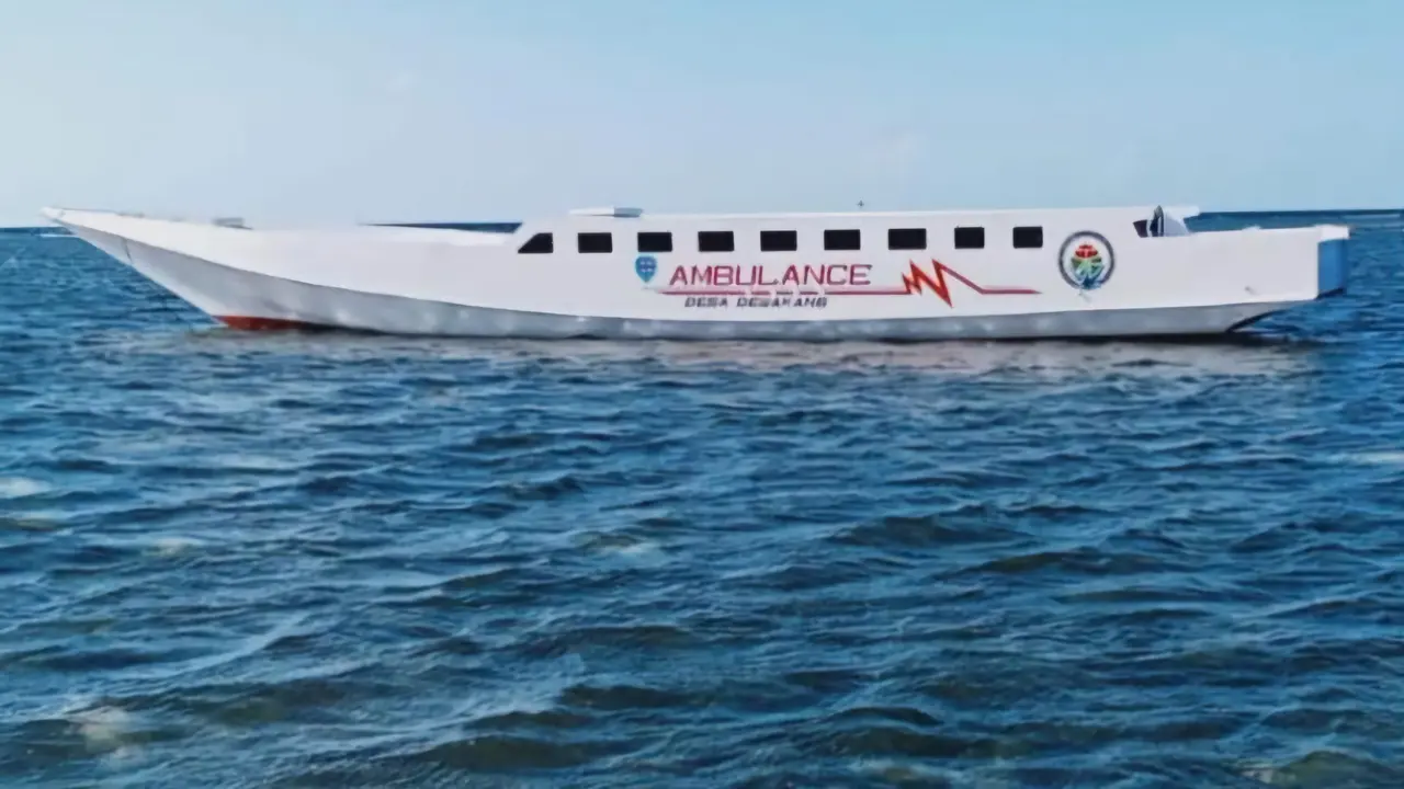 Kapal ambulans dilaporkan hilang kontak.