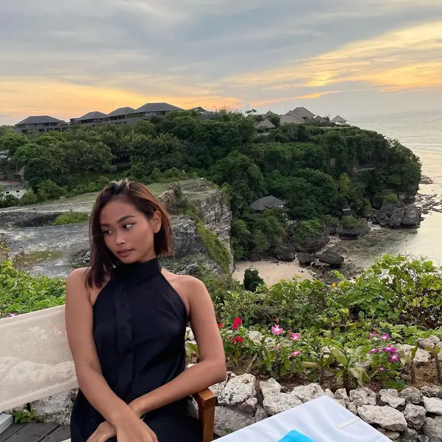 Sarah Tumiwa kembaran Bonge