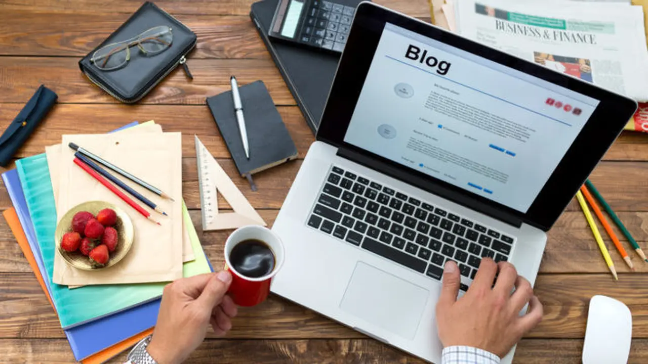 Ilustrasi Blogging