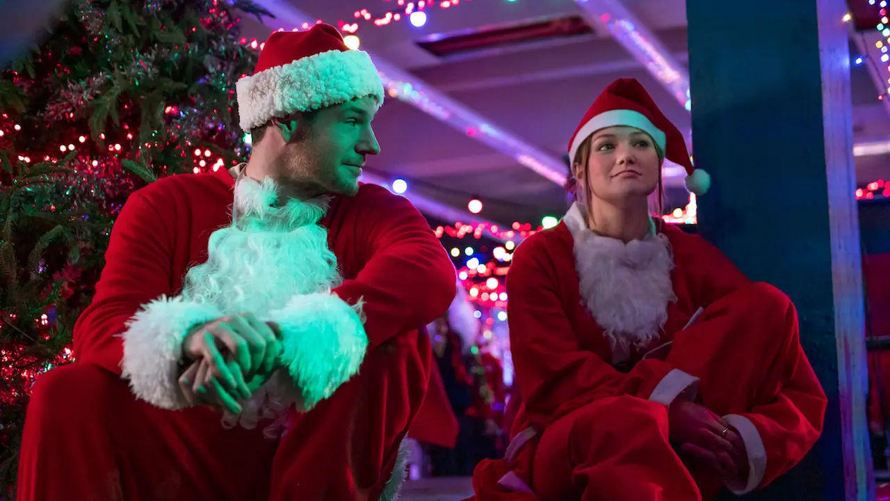 Jingle Bell Heist: A Review of the Action-Packed Christmas Romance Heist Movie Showing on Netflix