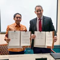 Menhut Raja Juli Gandeng NGO Amerika Serikat Kelola 4 Taman Nasional di Indonesia