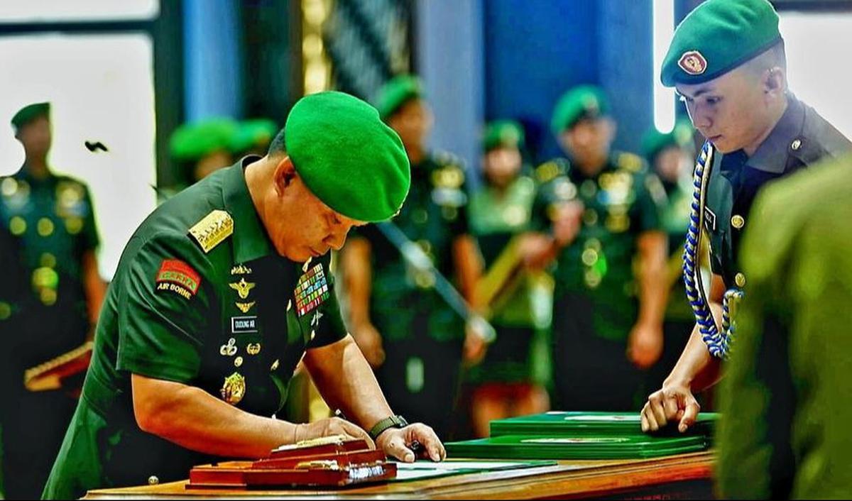 Setia Dampingi sejak Pangkostrad
