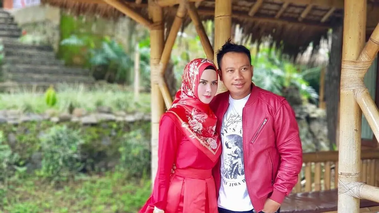 [Bintang] Vicky Prasetyo dan Angel Lelga