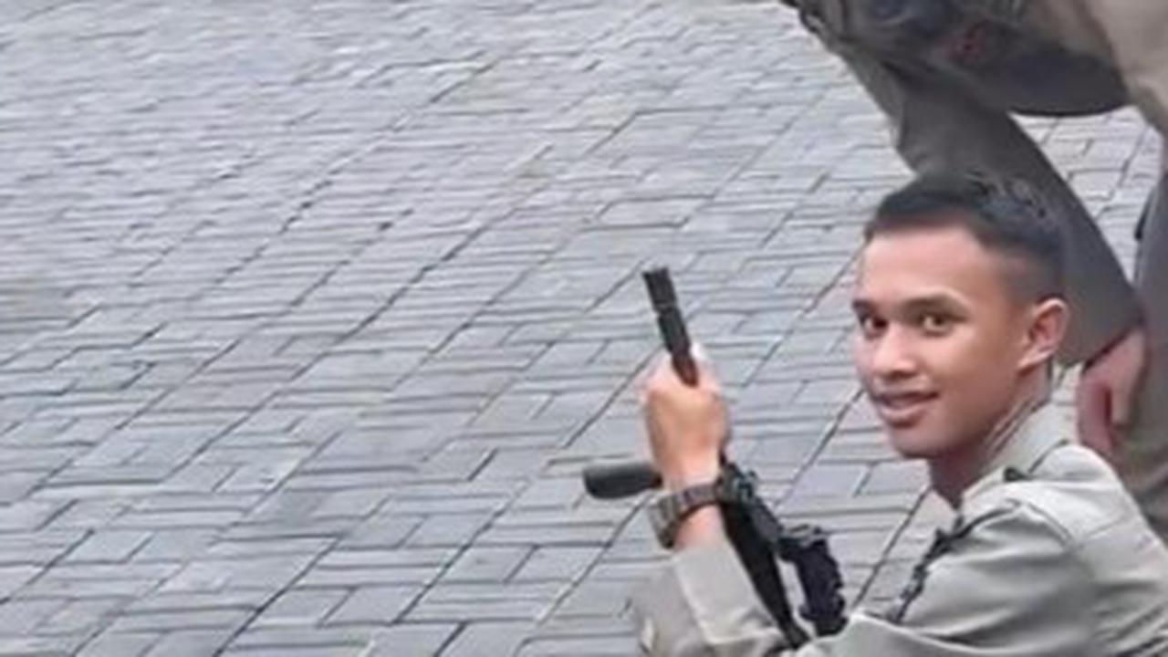 Anggota Polisi Umbar Senyum Dapat 'Istri Baru', Bukan Wanita Begini Wujudnya