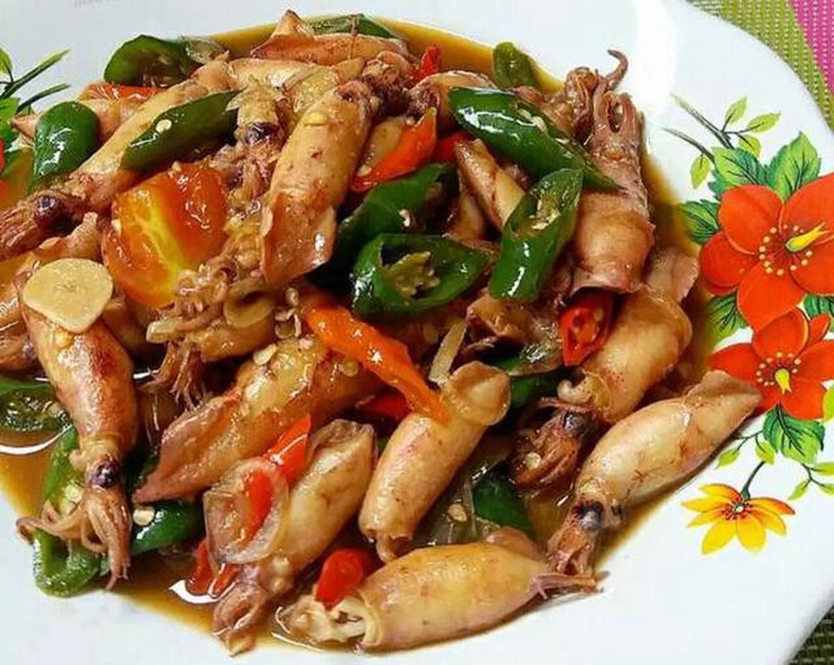 Cumi Asin Cabe Ijo, resep praktis untuk sahur.