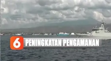 Petugas berpatroli secara estafet mengelilingi Selat Bali mengantisipasi tindak kejahatan di wilayah perairan laut.