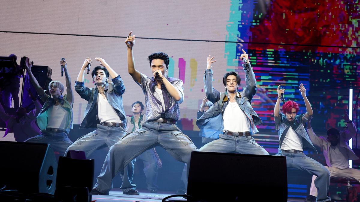 Sensasi K-Pop Mendunia: ENHYPEN Jadi Duta NBA, Gen Z Makin Heboh!