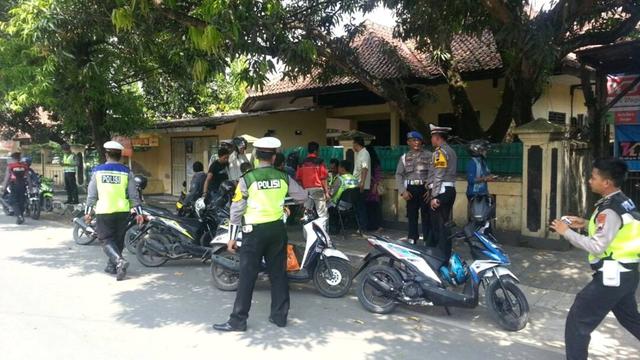 Ilustrasi - Razia kendaraan bermotor. (Foto: Liputan6.com/Muhamad Ridlo)