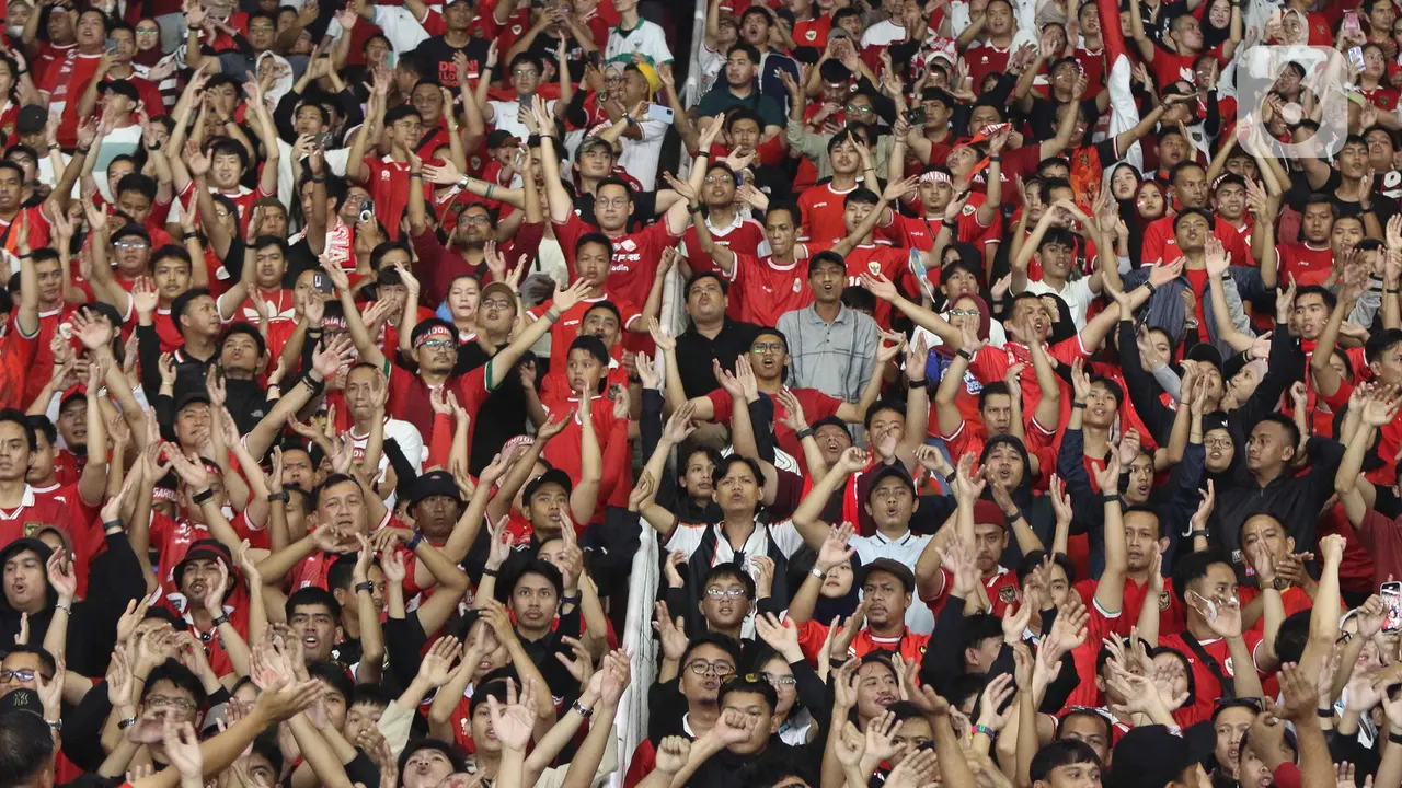 Suporter Timnas Indonesia di Kualifikasi Piala Dunia 2026