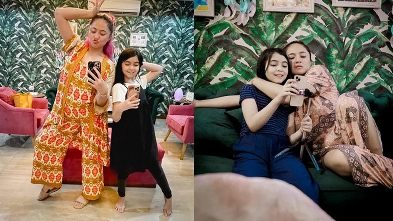 6 Potret Kompak Marshanda dan Sienna Ameerah saat Selfie, Bak Kakak Adik