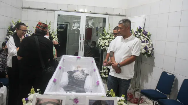 Dimakamkan di Salatiga, Ini 6 Potret Suasana Rumah Duka Mendiang Rudy Salam