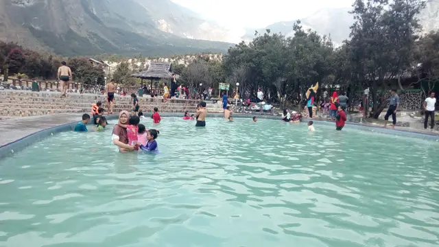 Kawasan Gunung Papandayan di Garut yang dikenal cukup dingin bagi pengunjung yang datang