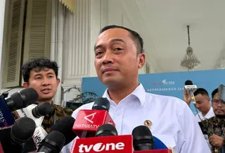 Menteri Sekretaris Negara Prasetyo Hadi atau Mensesneg Prasetyo Hadi di Istana Kepresidenan Jakarta, Senin (9/2/2026). (Liputan6.com/Lizsa Egeham)