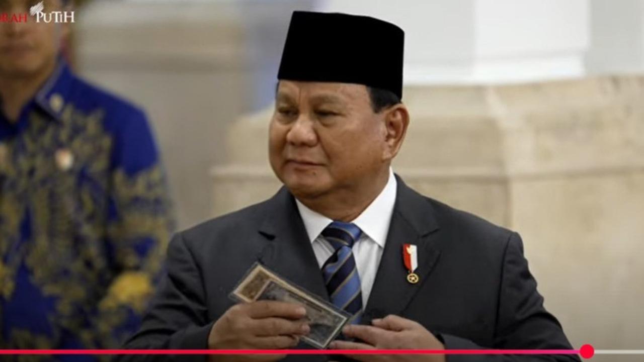 Sejarah Uang Kuno Bertandatangan Ayahnya Prabowo Subianto