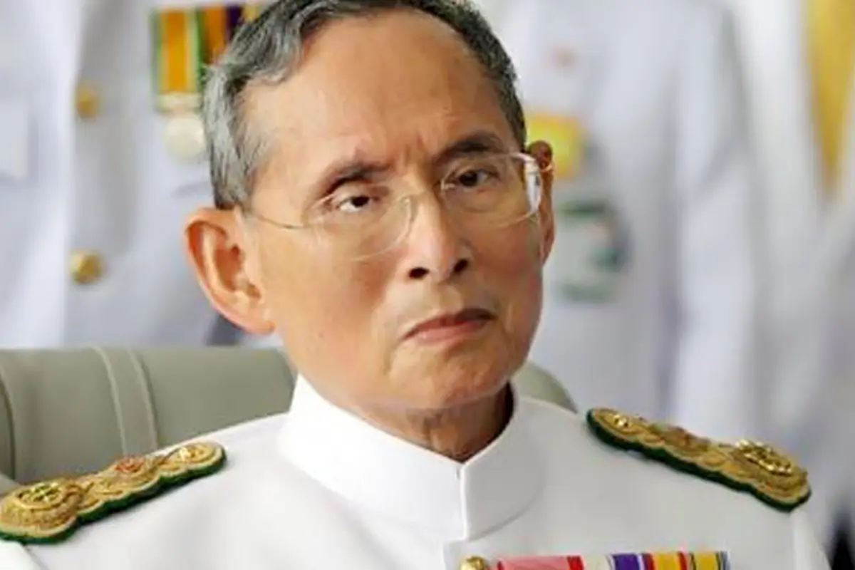 raja-bhumibol-130916b.jpg