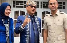Raffi Ahmad Melongo Lihat Tempat Tidur Menteri Desa saat Sambangi Warga Sukabumi 'Tidurnya Pakai Kipas Angin
