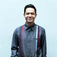 Dude dan Citra kembali dipasangkan oleh rumah produski Sinemart. Keduanya menjadi bintang dalam sinetron Tuhan Beri Kami Cinta. Dalam sinetron ini, Dude berperan sebagai ustaz kampung. (Deki Prayoga/Bintang.com)
