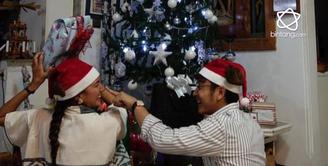 Hamish Daud komenteari foto mesra Nadine Chandrawinata dan Dimas Anggar di Hari Natal.