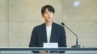 Song Joong Ki dalam Reborn Rich. (JTBC via Soompi)