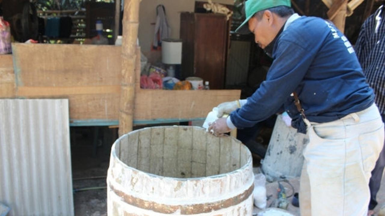 Mengintip pembuatan beduk seharga Rp 20 juta di Malang