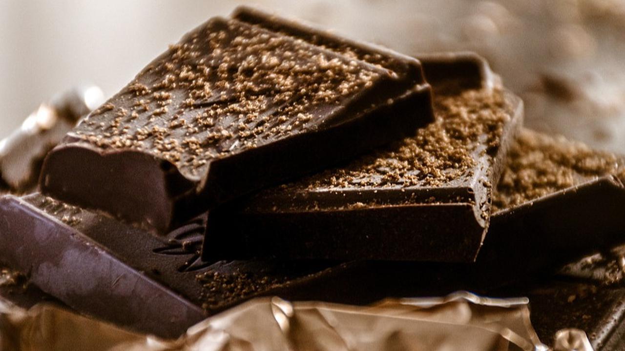 8 Efek Anak Sering Makan Coklat, Kecanduan hingga Obesitas